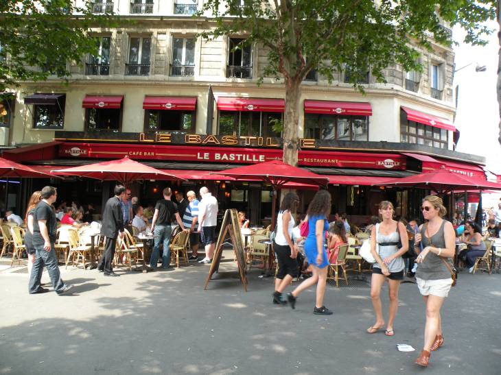  le Bastille, café